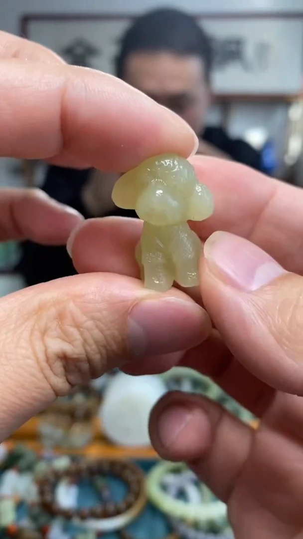 颈饰未镶嵌和田玉96