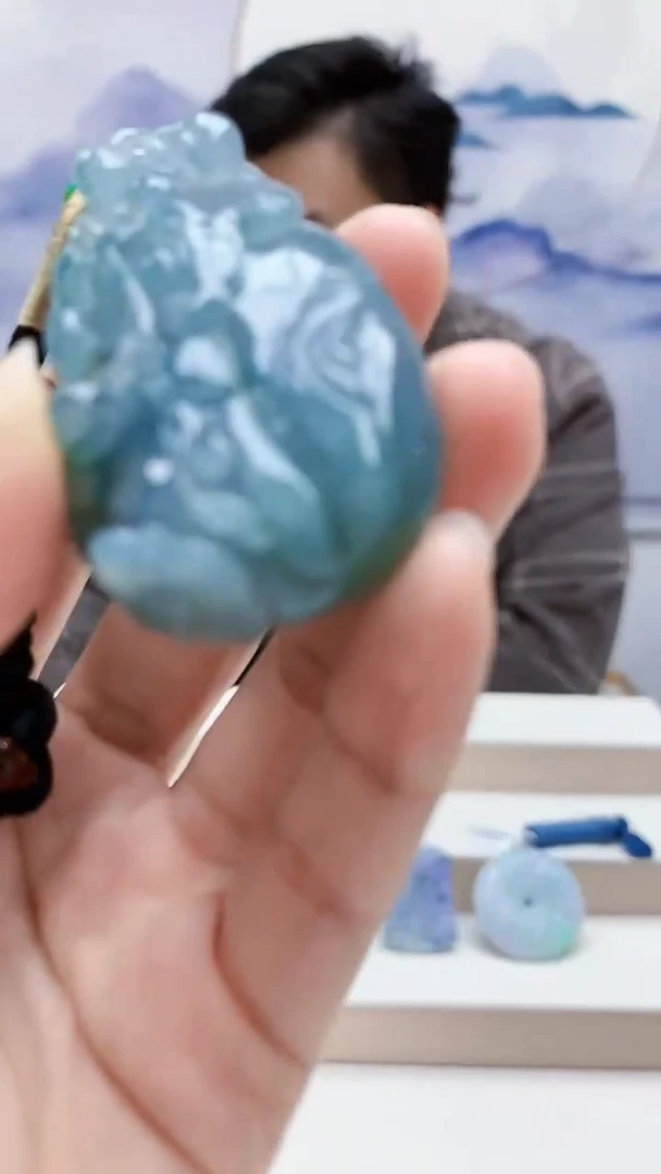 未镶嵌定制翡翠5150lr-毛货挂件赠珠链53