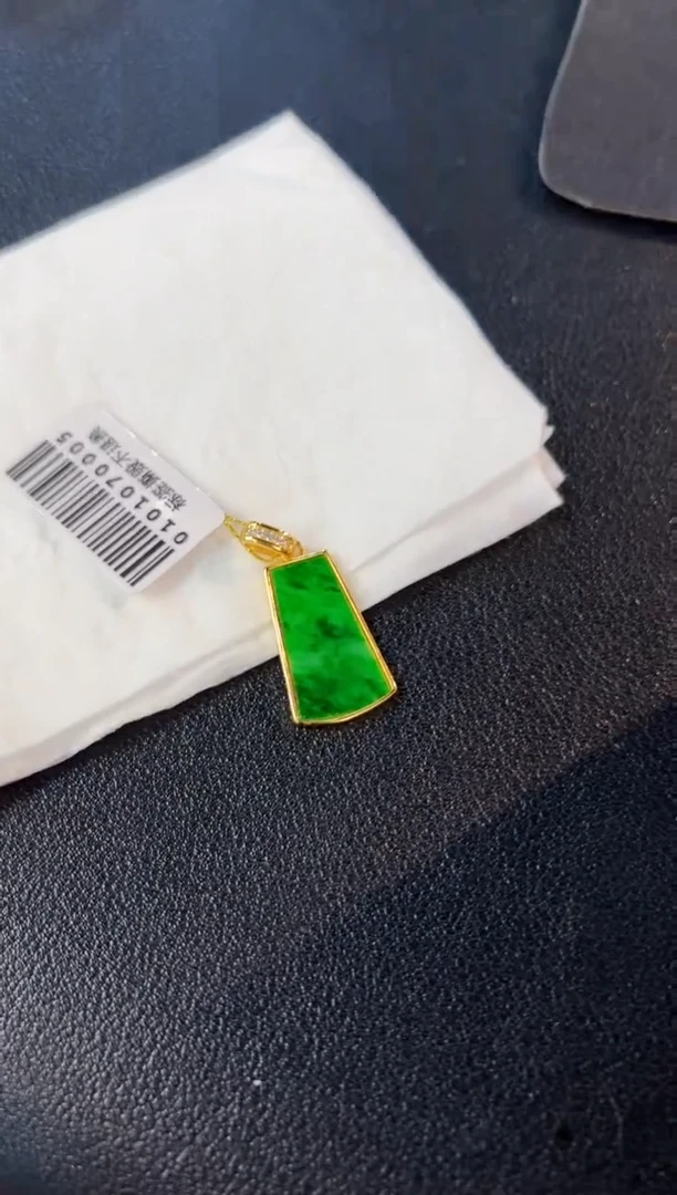 【闪购商品】翡翠颈饰未镶嵌缅料A货/支持复检/一件