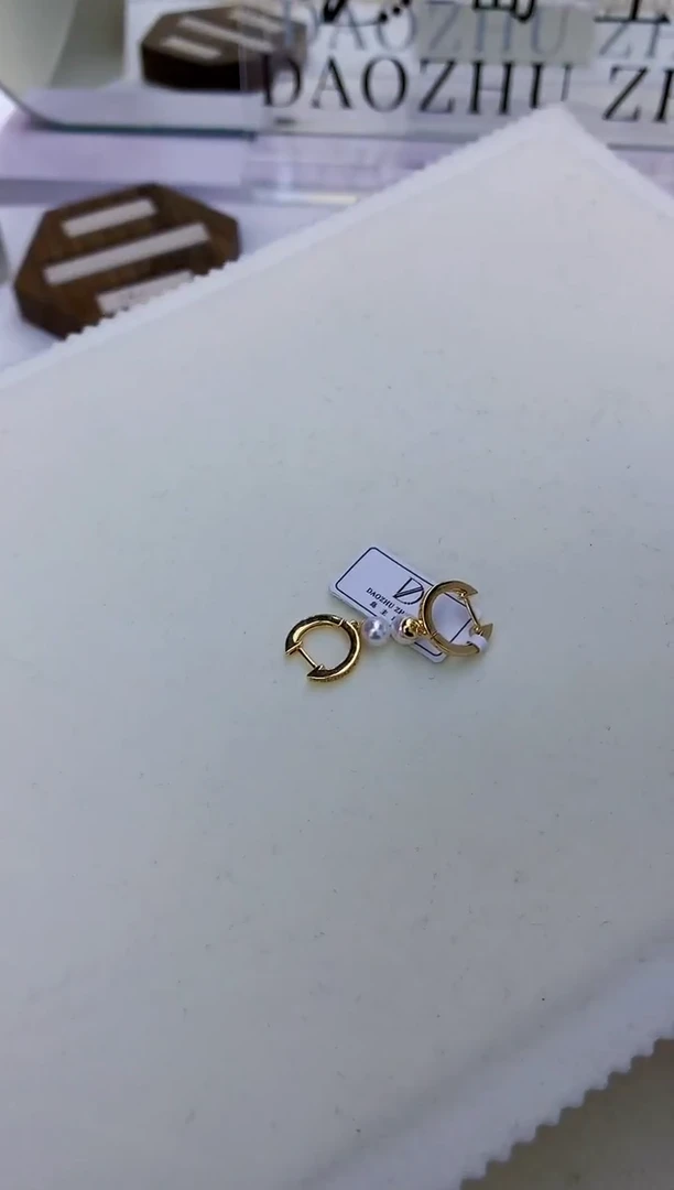银S925镶嵌饰品海水珍珠设计款耳扣