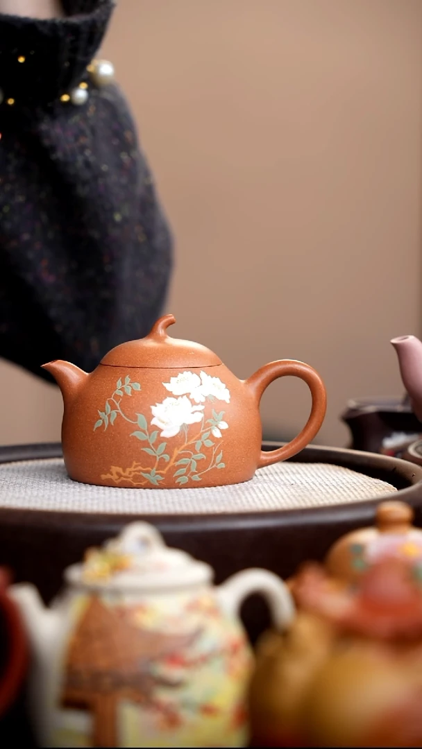 茶壶紫砂金砂段泥茄瓜泥绘三花