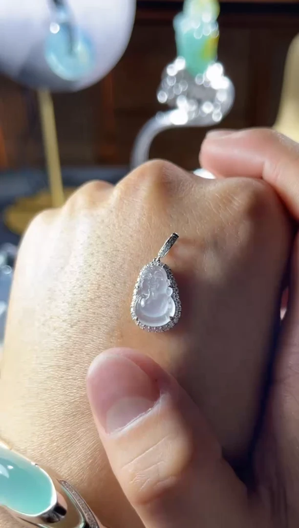 【闪购商品】翡翠颈饰18K金镶嵌佳佳翡翠3号链接