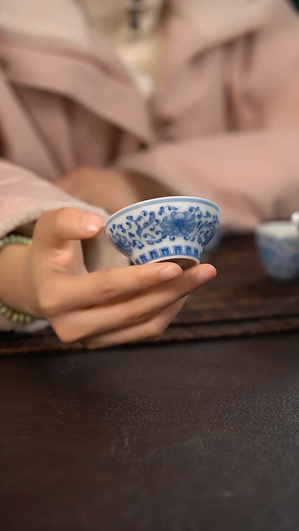 【闪购商品】杯聚澜堂凤尾花折腰杯