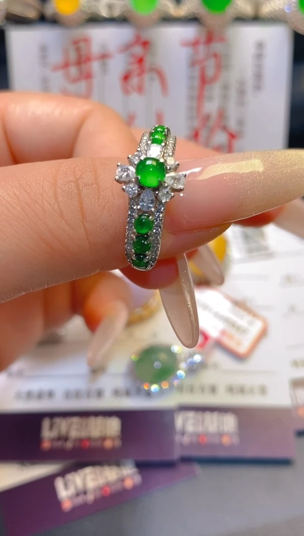 翡翠银S925镶嵌耳饰天然