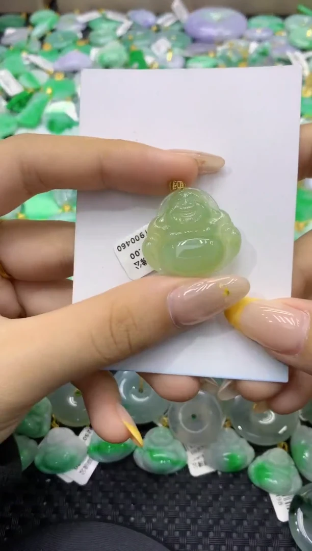 颈饰18K金镶嵌翡翠天然缅甸翡翠A货