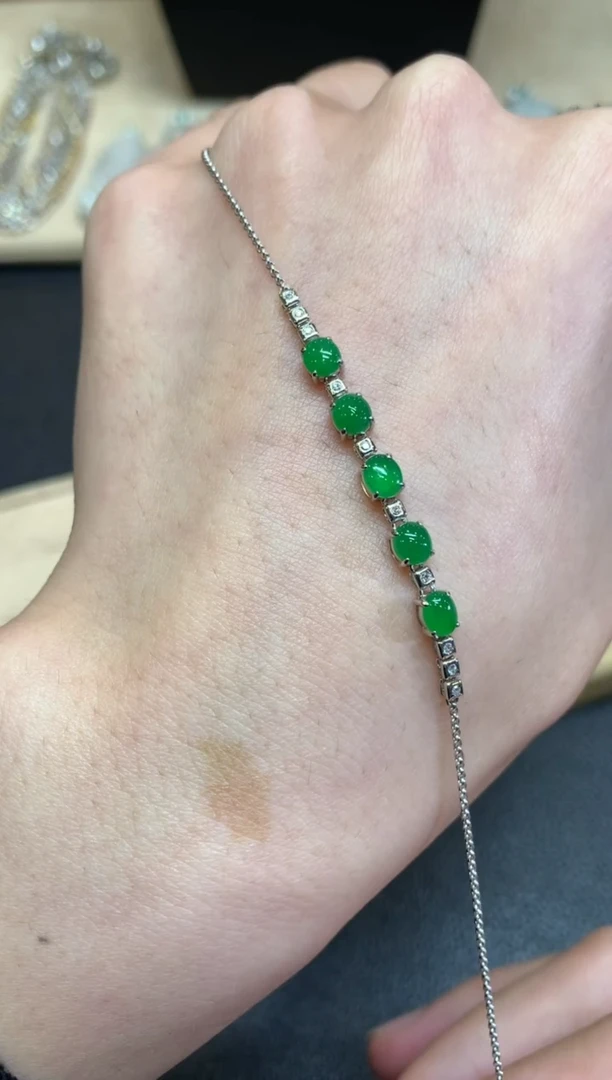 【闪购商品】翡翠手链18K金镶嵌蛋面【无服务费】