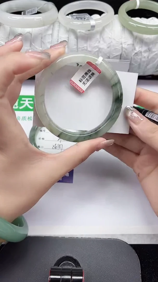 未镶嵌手镯石英质玉65-59/60