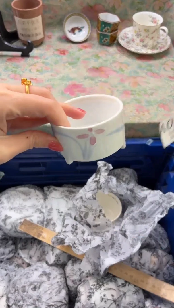 瓷片小*梨       A059