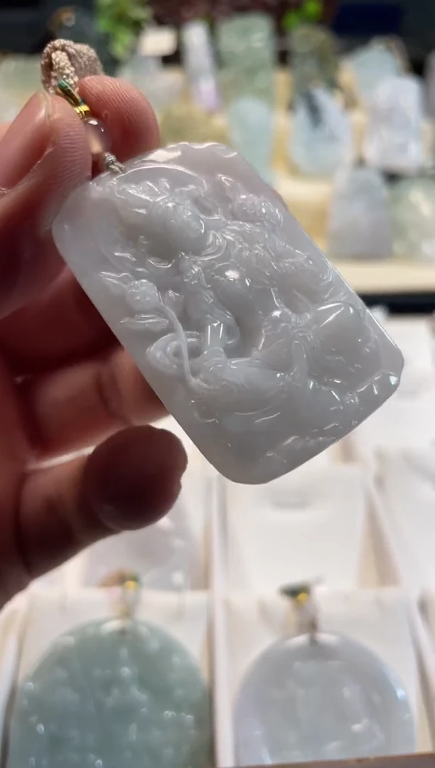 颈饰未镶嵌翡翠12/08/153