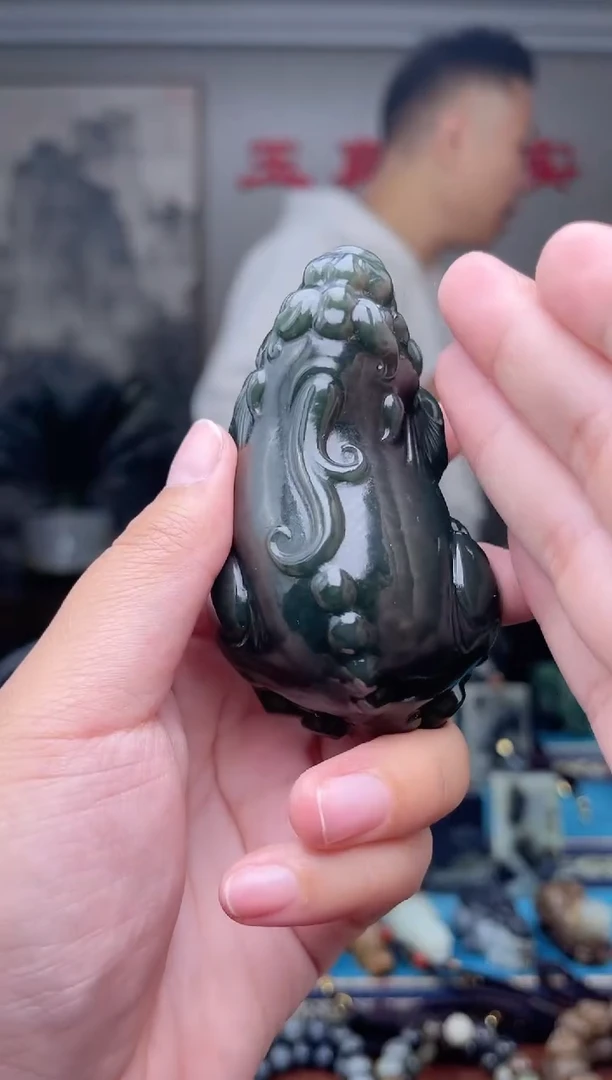 未镶嵌和田玉挂件1