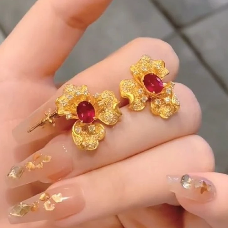 铜合金耳饰 精致金色繁花耳钉小众设计花朵指环高级感镶嵌显气质