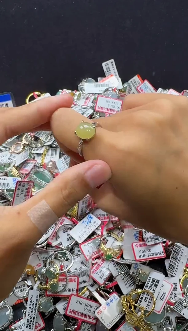 翡翠戒指银S925镶嵌戒指351