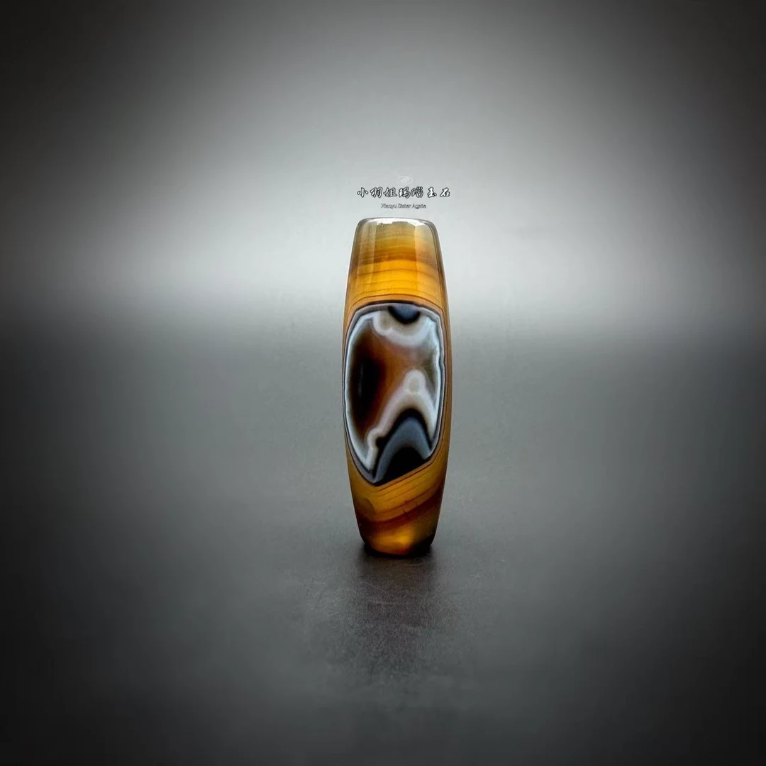 缠丝玛瑙象形方言勒子 尺寸 37.6*12.7