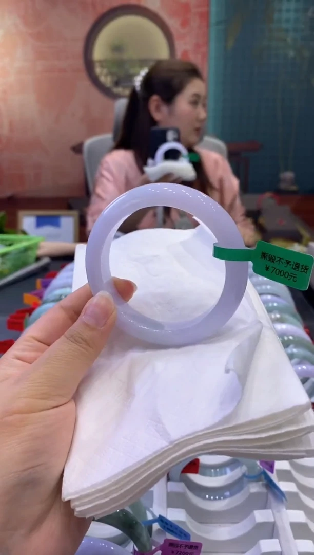 【闪购商品】翡翠手镯未镶嵌多人0005868