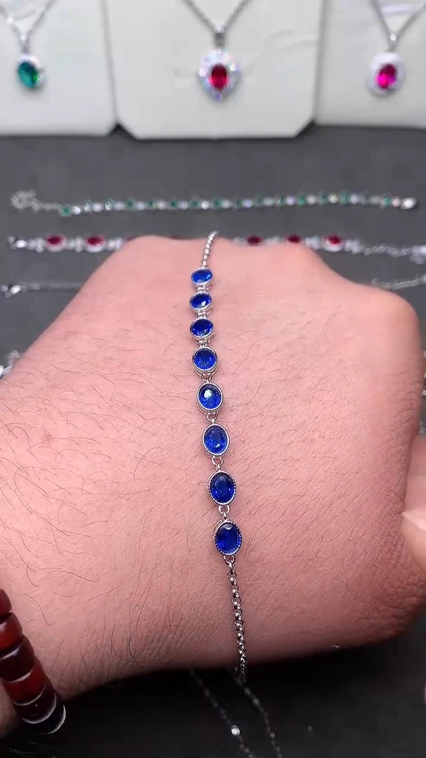 【闪购商品】蓝宝石手链银S925镶嵌.........