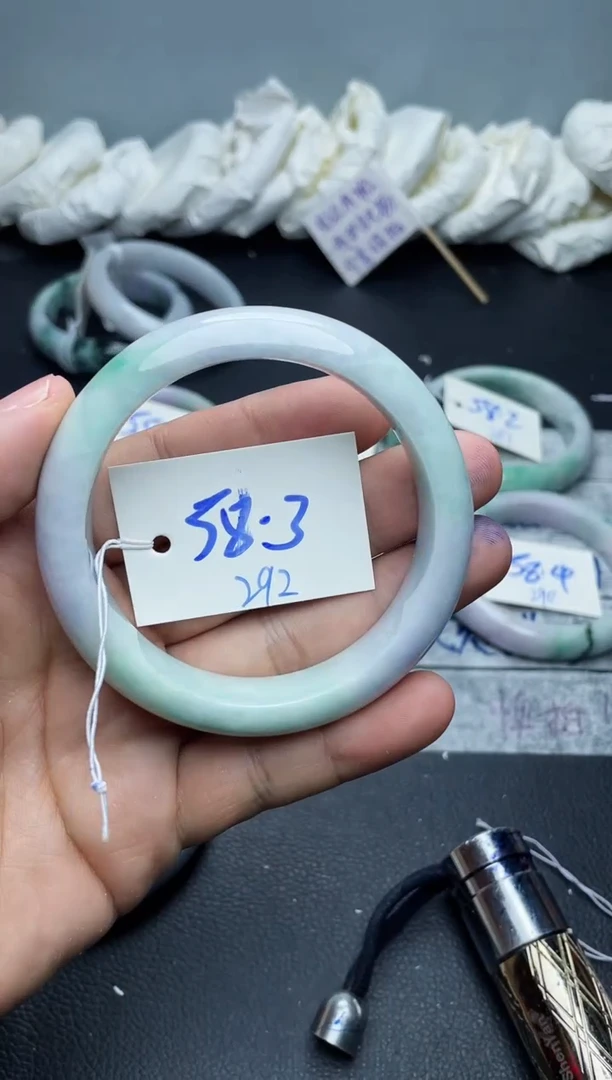 未镶嵌手镯翡翠292