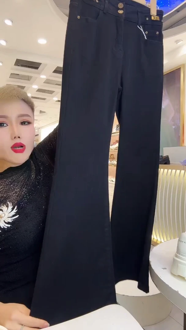 雲安娜黑色牛仔裤2850
