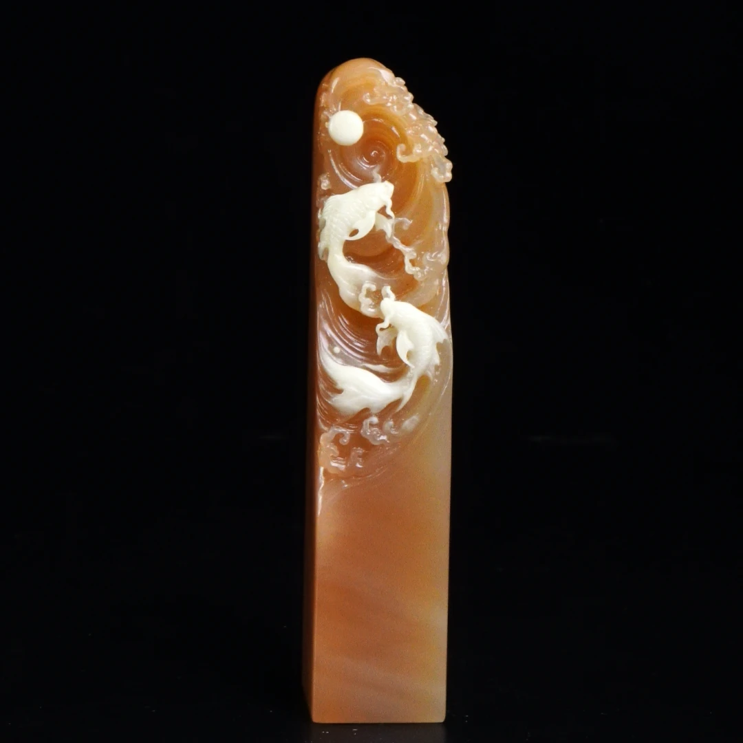 39寿山石李红善伯双鱼戏水印章295.1克3x3x15