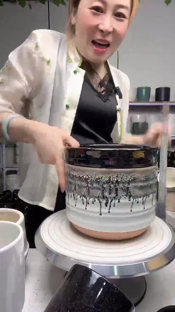 20-17.5陶瓷花盆自带水孔宽高