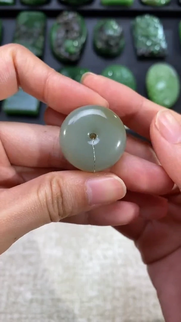 吊坠(不含链)未镶嵌和田玉和田玉且末蓝糖平安扣