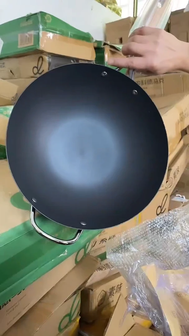 1素味铁锅34带耳平底有盖