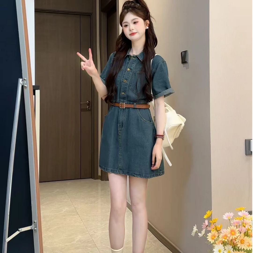 高级感蓝色牛仔连衣裙女新款夏季通勤风穿搭中长款A字裙ins