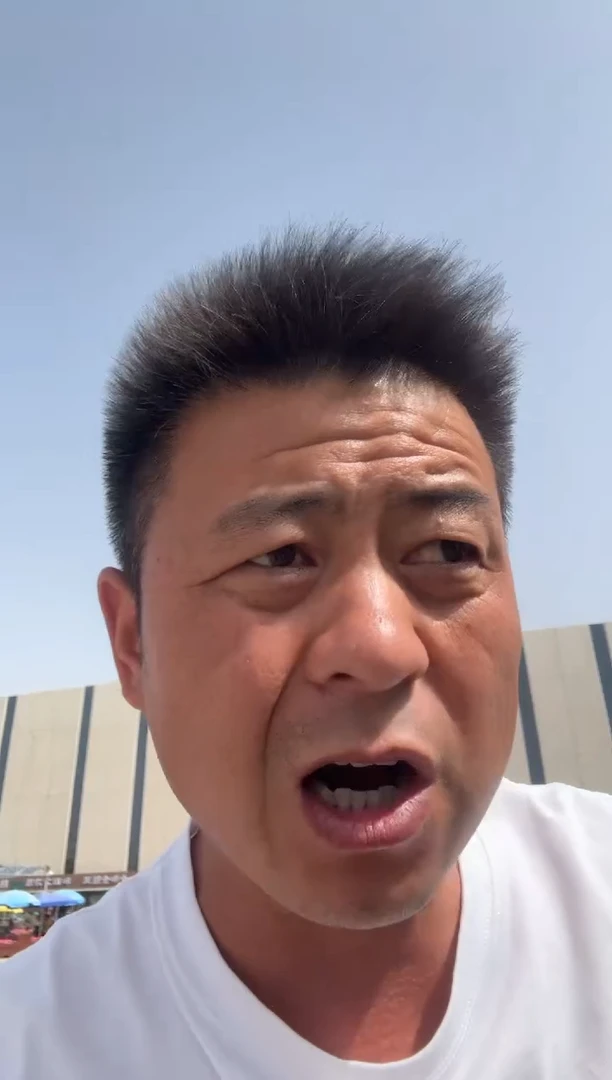 未镶嵌和田玉（糖玉）挂件和田玉