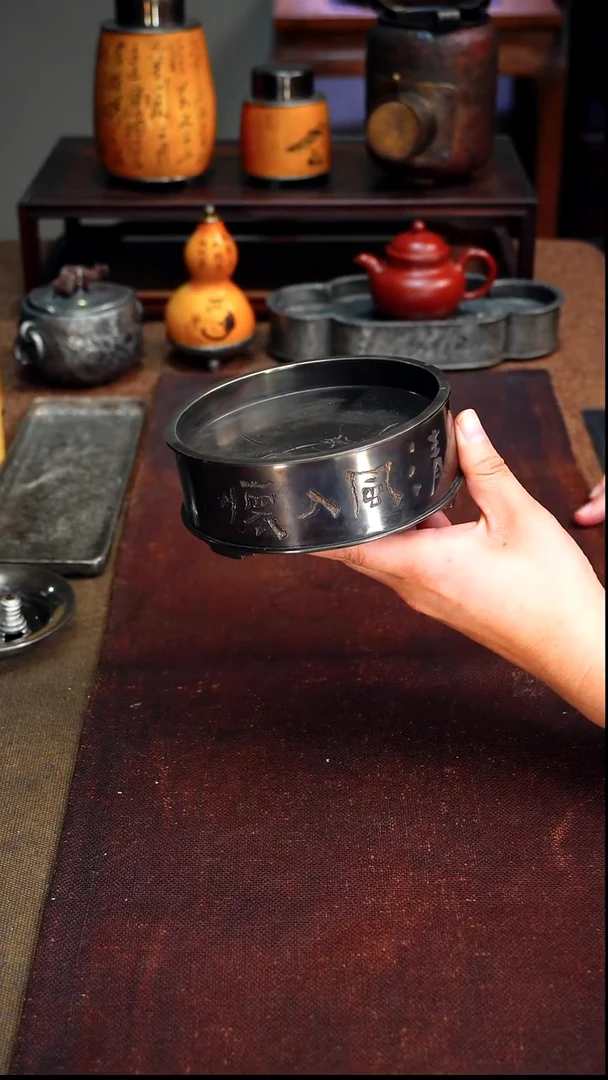 9753纯锡建水三足雕刻清风入怀精工