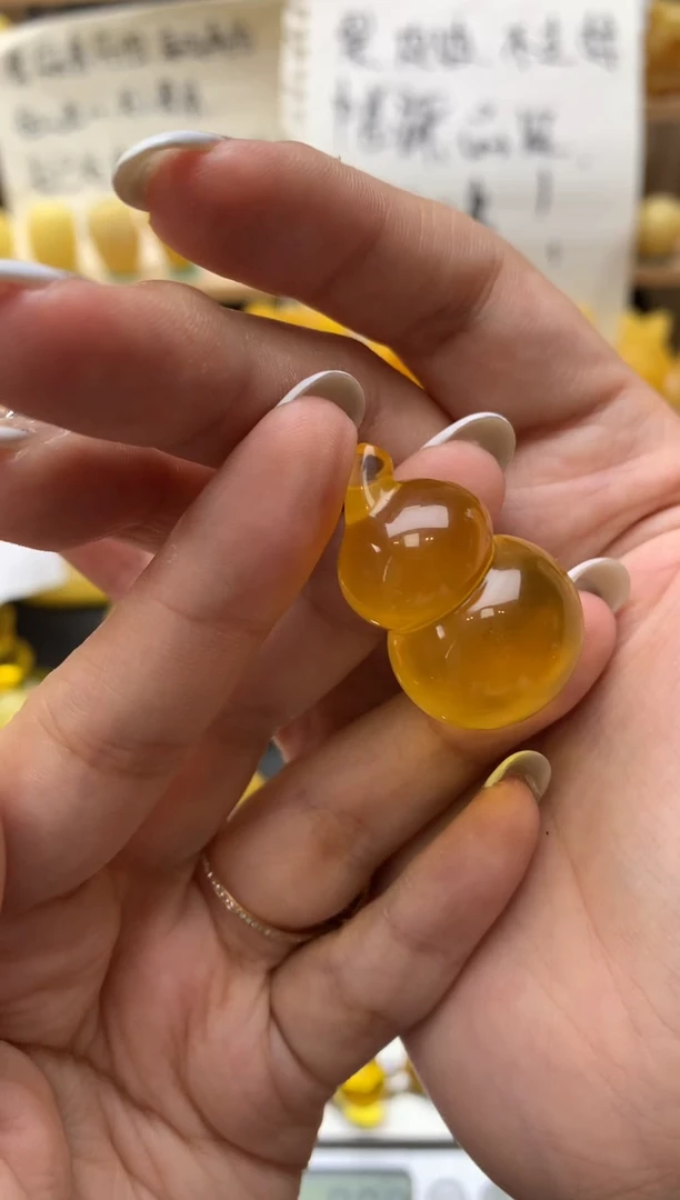 琥珀未镶嵌珠宝奇石050琥珀蜜蜡微瑕