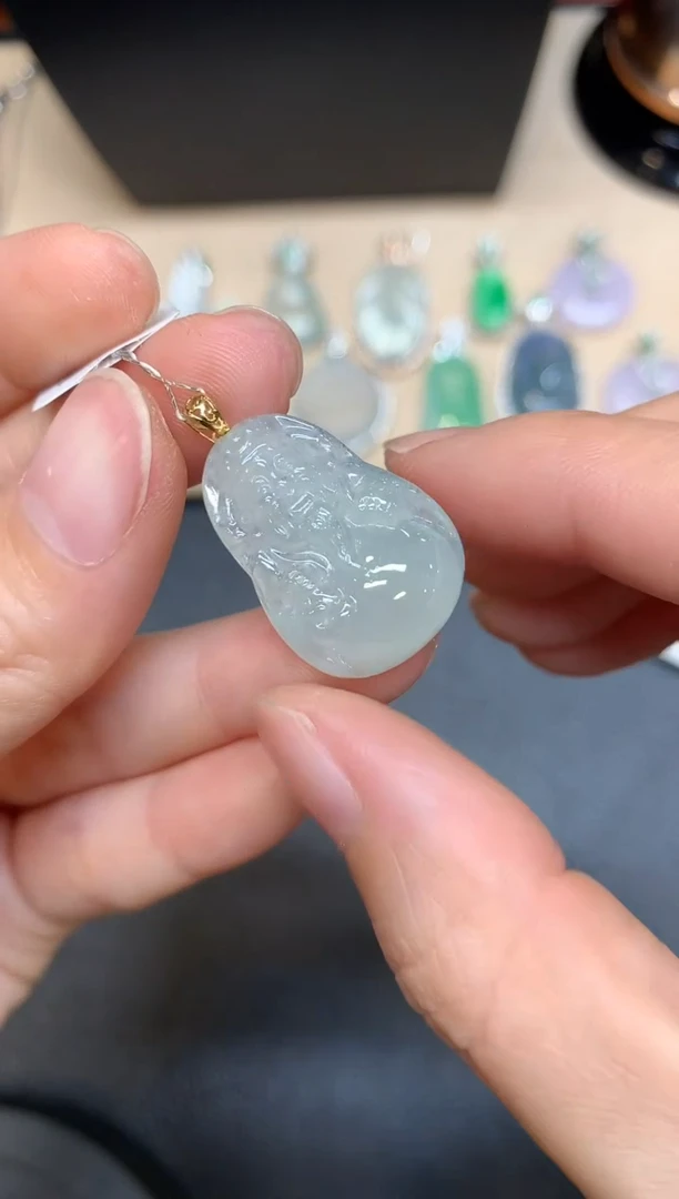 【闪购商品】翡翠颈饰18K金镶嵌财神【无服务费多样性发其一