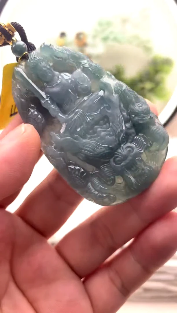 颈饰未镶嵌翡翠不动明王