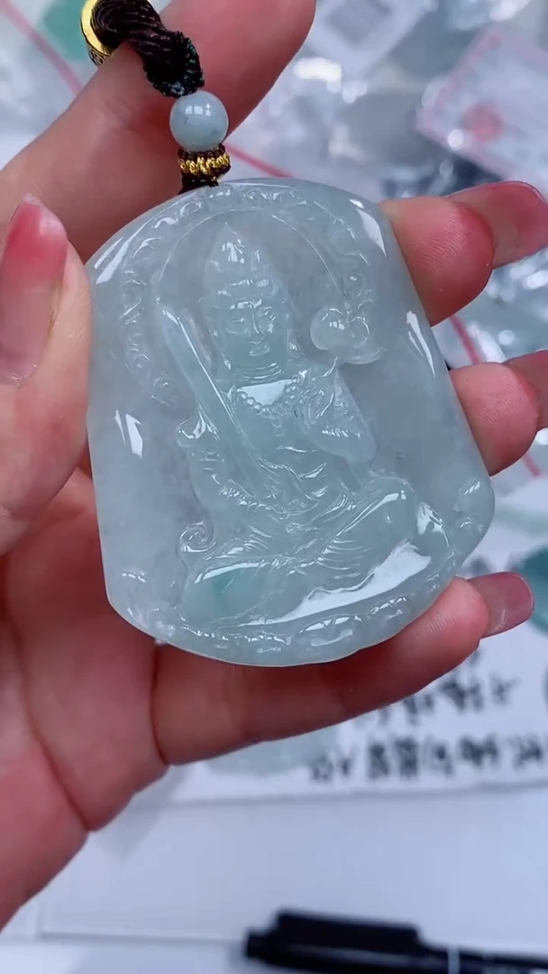 翡翠未镶嵌颈饰吊坠