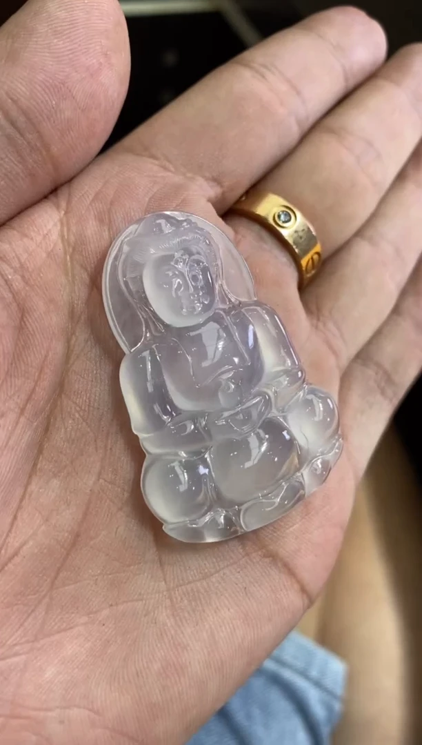 吊坠(不含链)未镶嵌翡翠观音8500  47.8  23.0  4.8