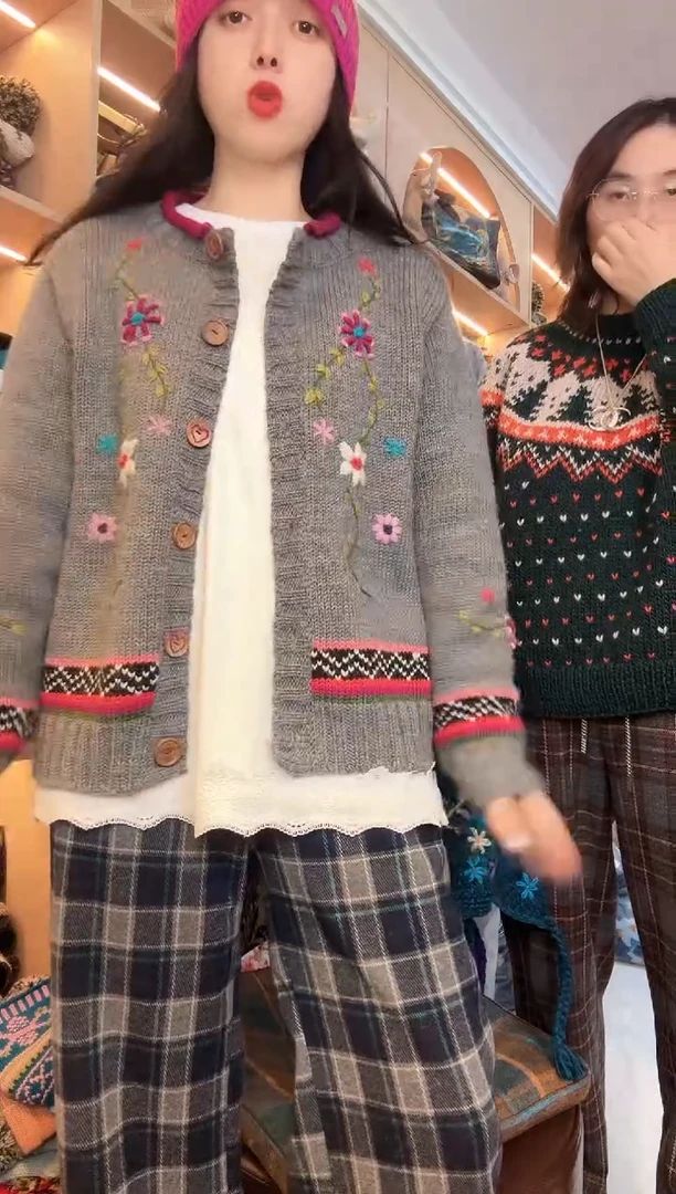 羊毛主播同款刺绣针织毛衣XL码120-150