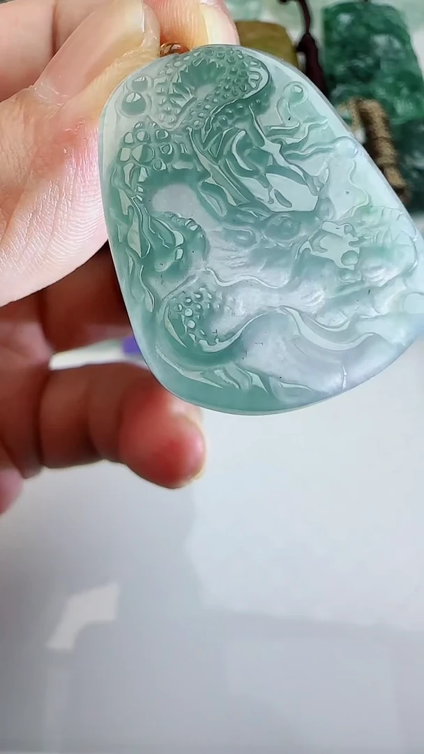 【闪购商品】翡翠颈饰未镶嵌多样性随机发其一