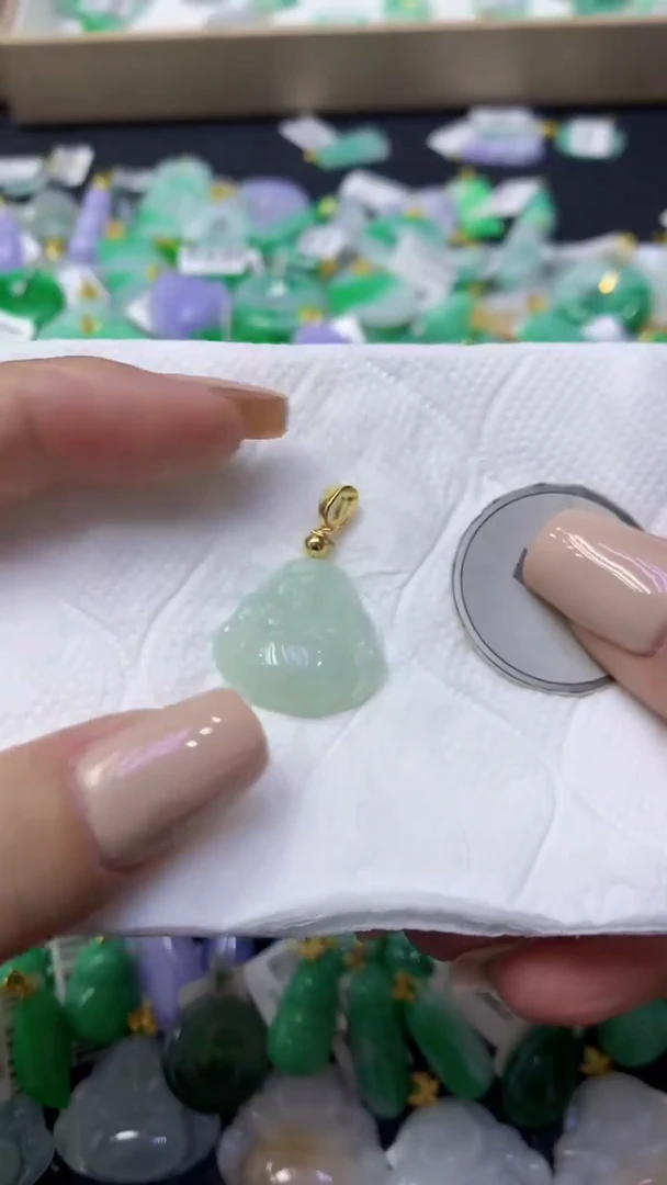 颈饰未镶嵌翡翠天然缅甸翡翠A货