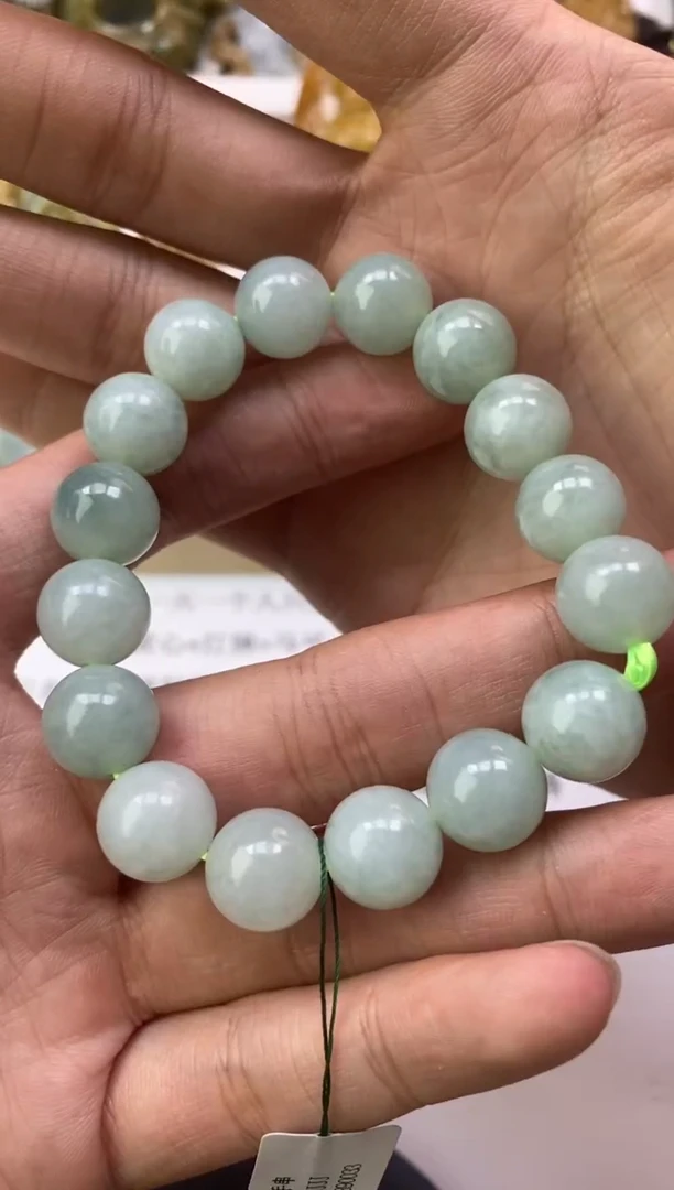 颈饰未镶嵌翡翠清**河天然翡翠