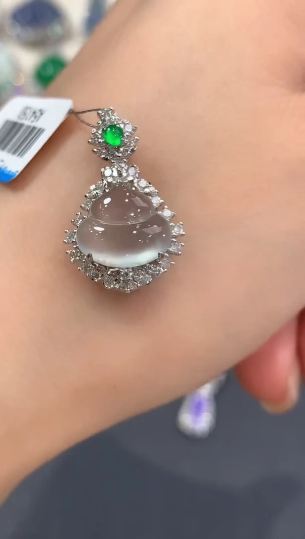 吊坠(不含链)18K金镶嵌翡翠a234