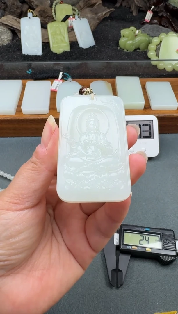 颈饰未镶嵌和田玉4