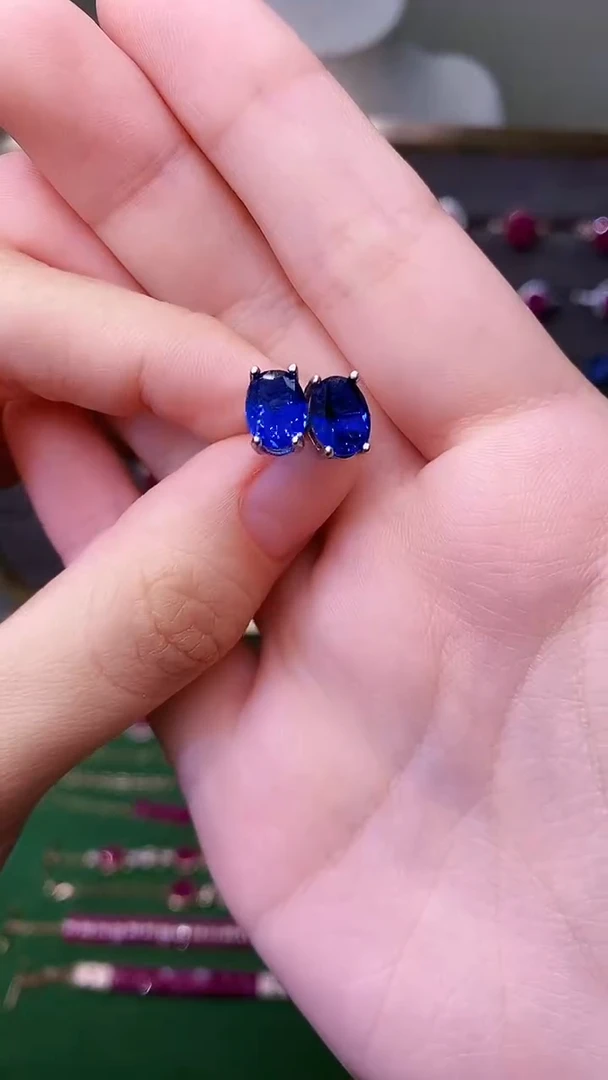 耳饰蓝宝石银S925镶嵌111