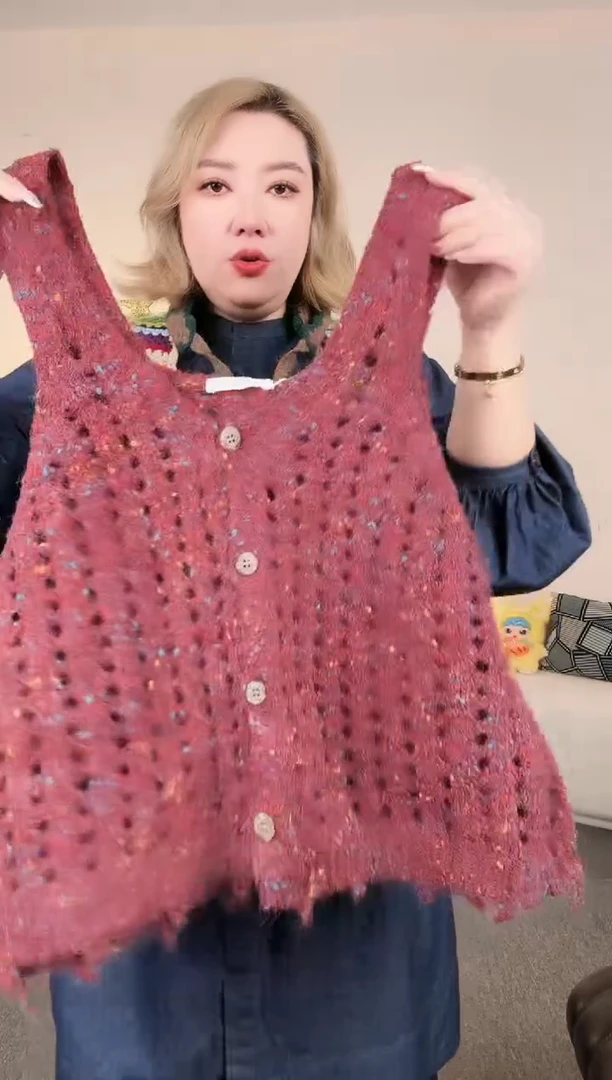 红色吊带马夹 穿200斤