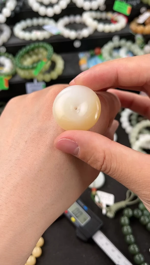 【闪购商品】和田玉平安扣未镶嵌且末金山糖白平安扣色差