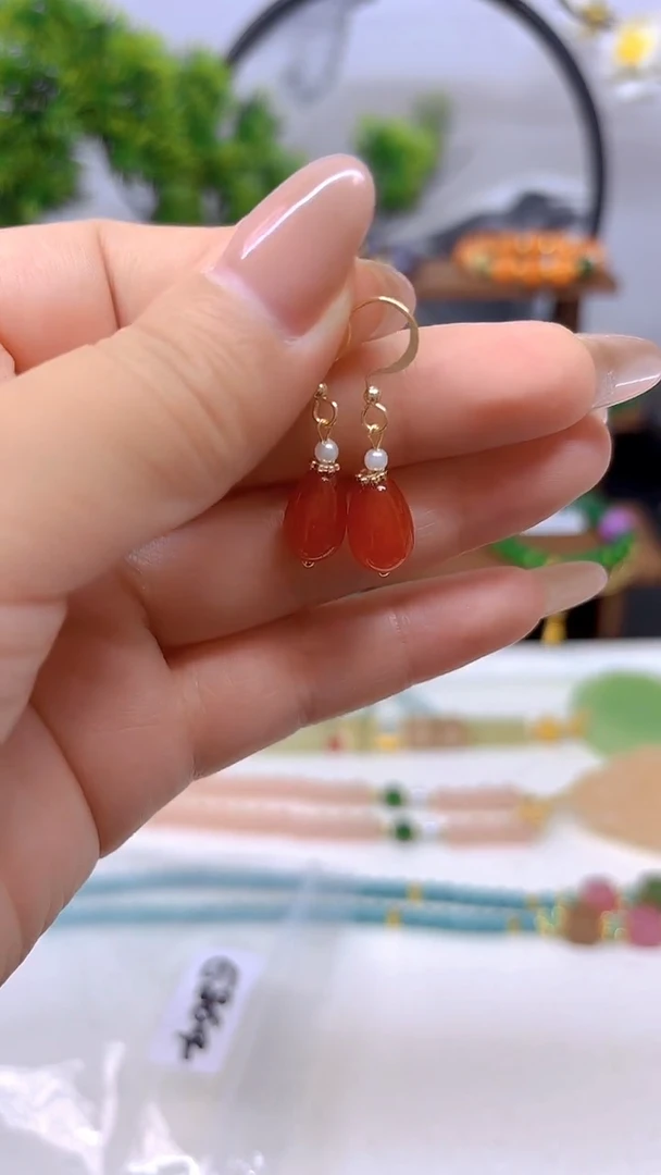 南红玛瑙14K金镶嵌耳饰E864