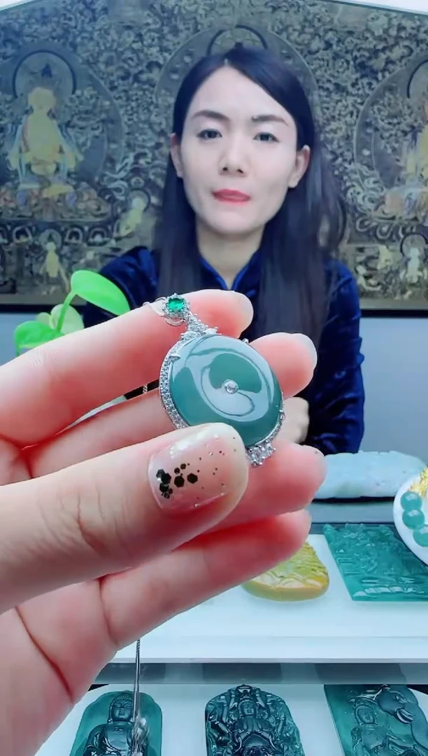 颈饰未镶嵌翡翠多样性随机一件发货