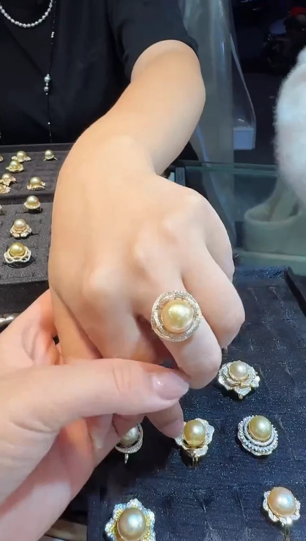 未镶嵌颈饰海水珍珠1106117