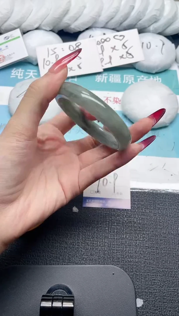 未镶嵌手镯石英质玉118-56