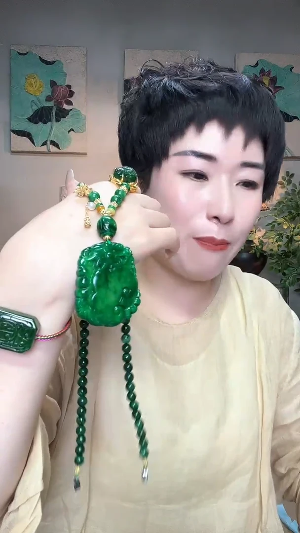 吊坠(赠链)合金翡翠南**妈883