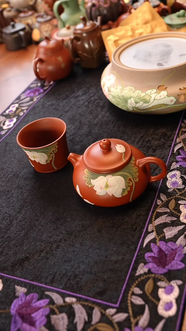 茶壶紫砂朱泥宝儿 荷花一壶一杯