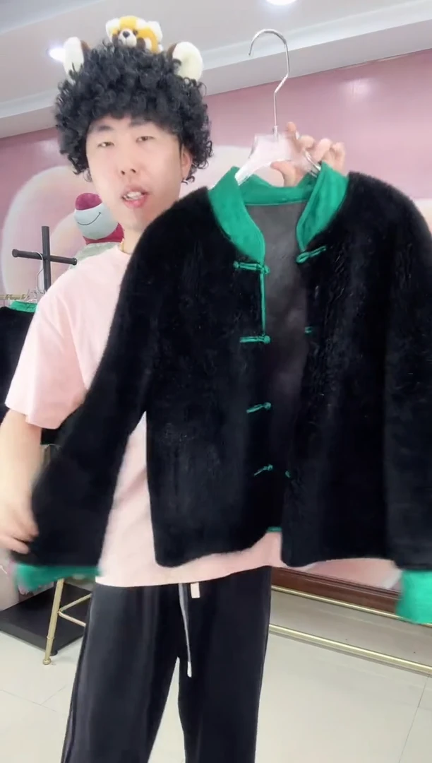 100%羊毛外套福利吖