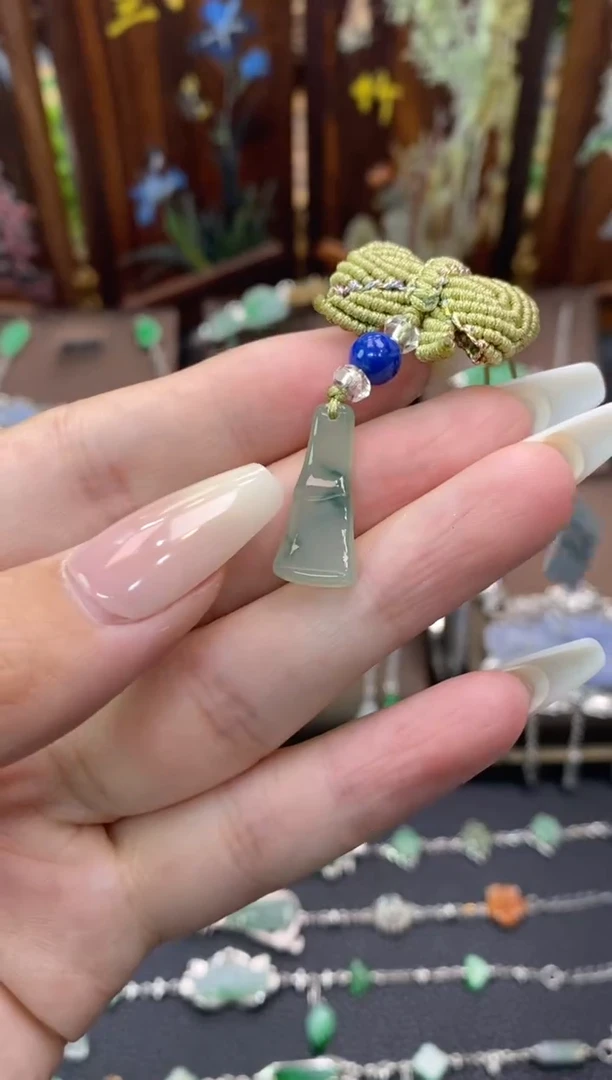 颈饰未镶嵌翡翠净货13109